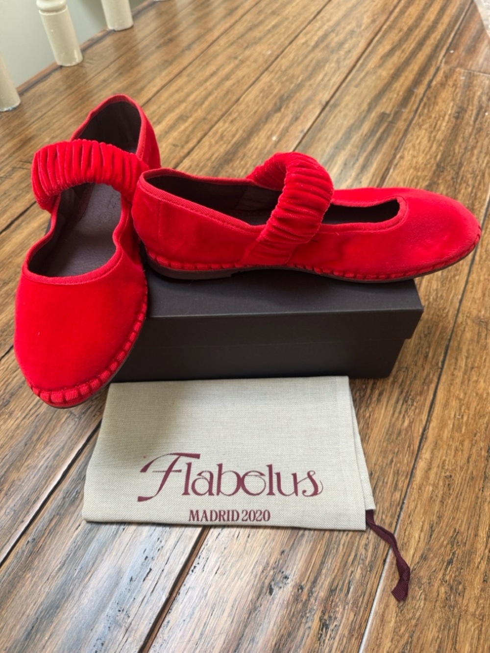 NWT: Flabelus Mafalda Red Ballet Flats - 38 (US 7-7.5)